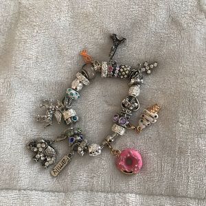 Charm bracelet